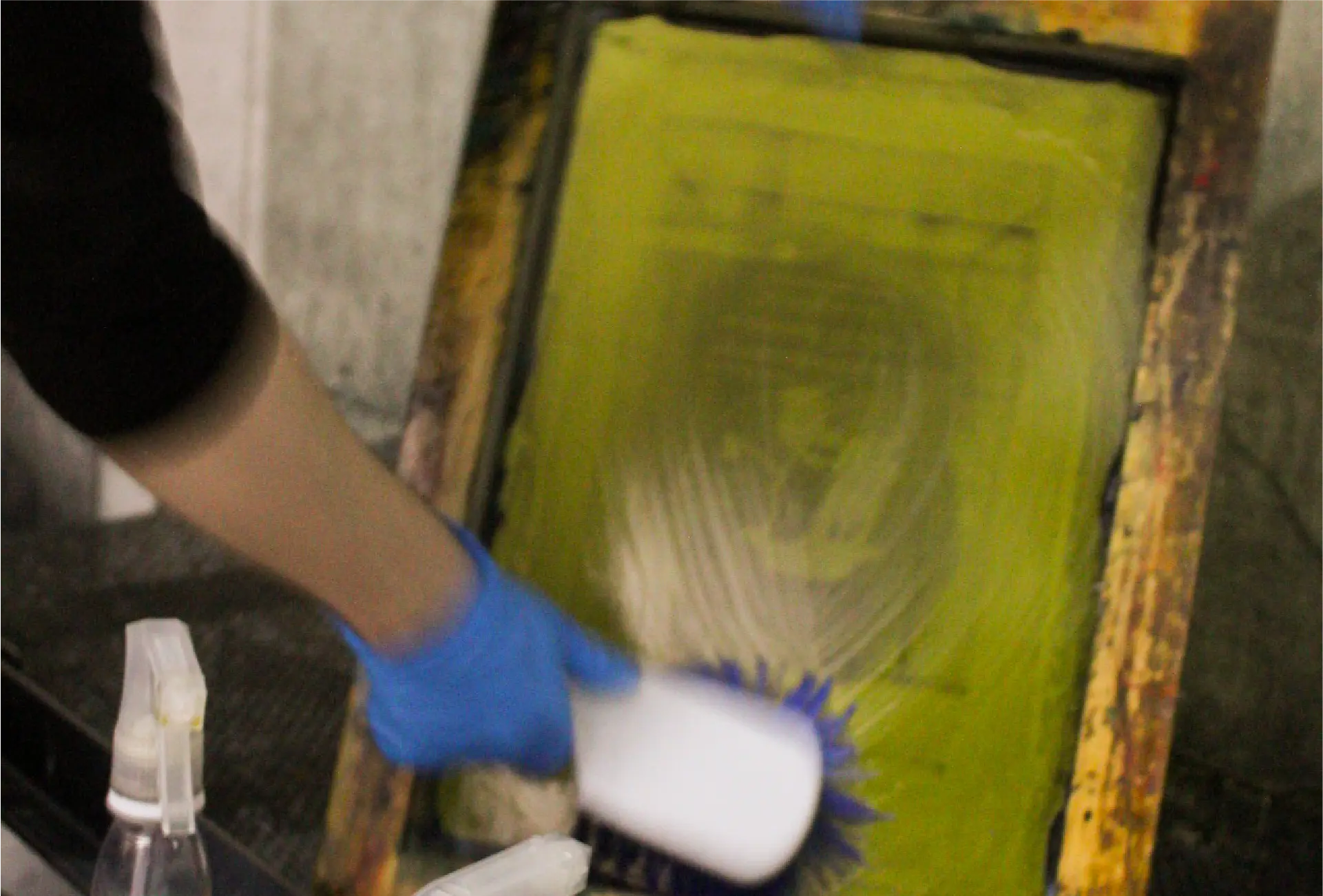 LAVADO DE MARCOS DE SERIGRAFIA